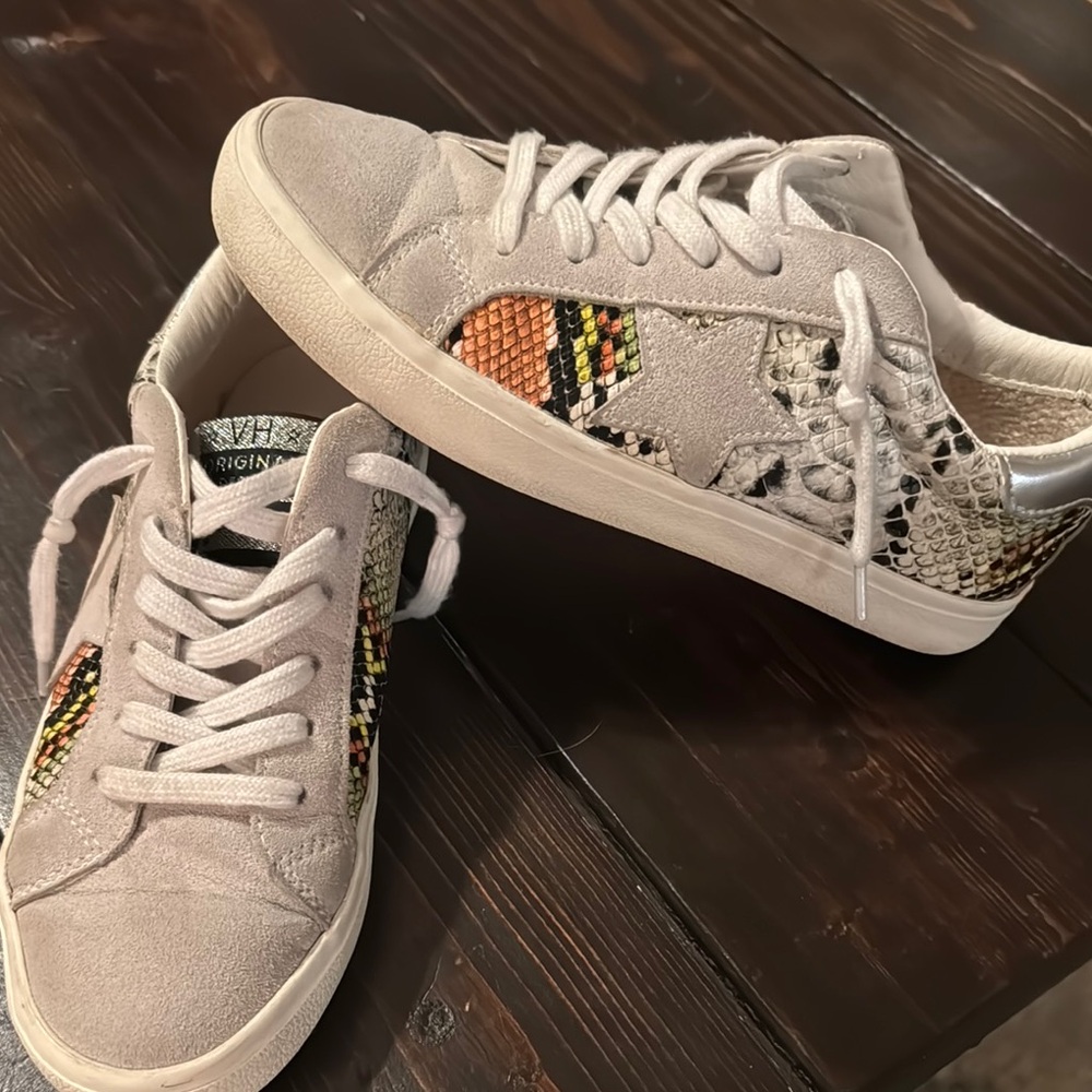 Vintage Havana Faux Snake Skin with Soft Fabric and Colorful Design